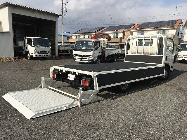 いすゞ エルフ TPG-NPR85AR(2WD)の写真15