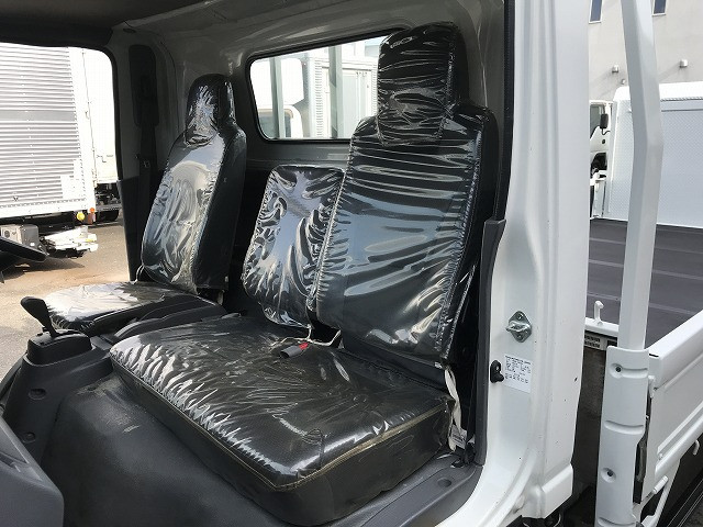 いすゞ エルフ TPG-NPR85AR(2WD)の写真26