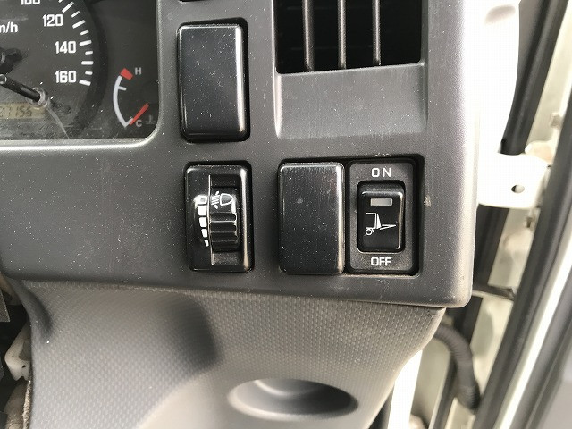 いすゞ エルフ TPG-NPR85AR(2WD)の写真31