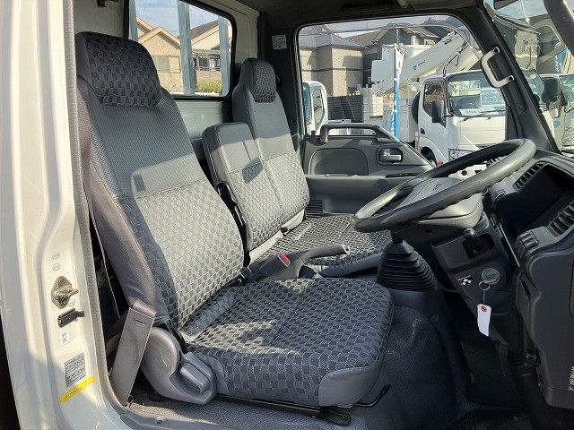 マツダ タイタン PB-LKR81AR(2WD)の写真46