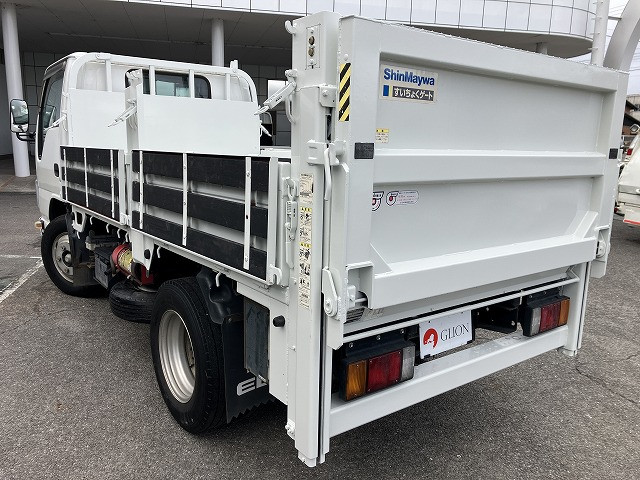 いすゞ エルフ BKG-NKR85A(2WD)の写真20