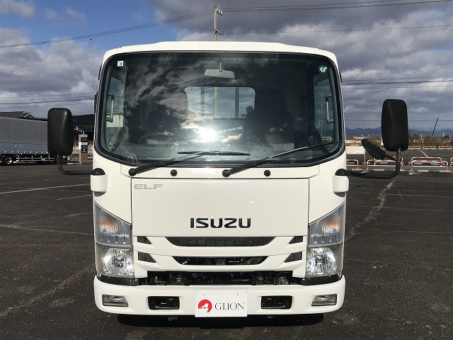 いすゞ エルフ TRG-NLR85AR(2WD)の写真2