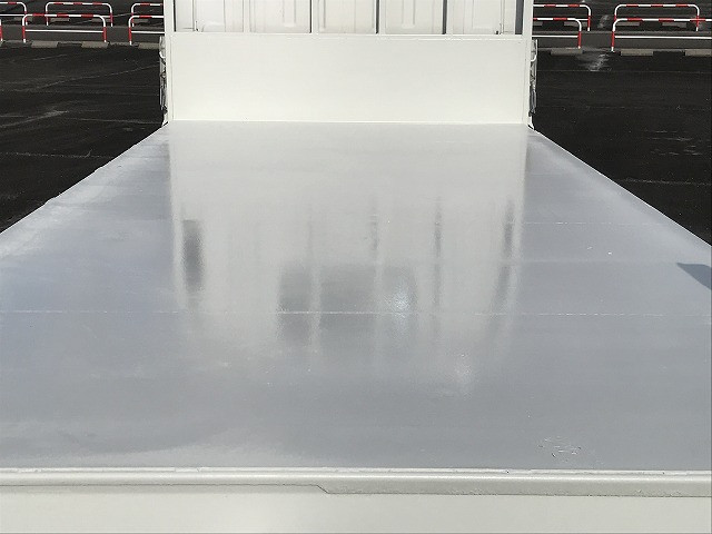 いすゞ エルフ TRG-NLR85AR(2WD)の写真17