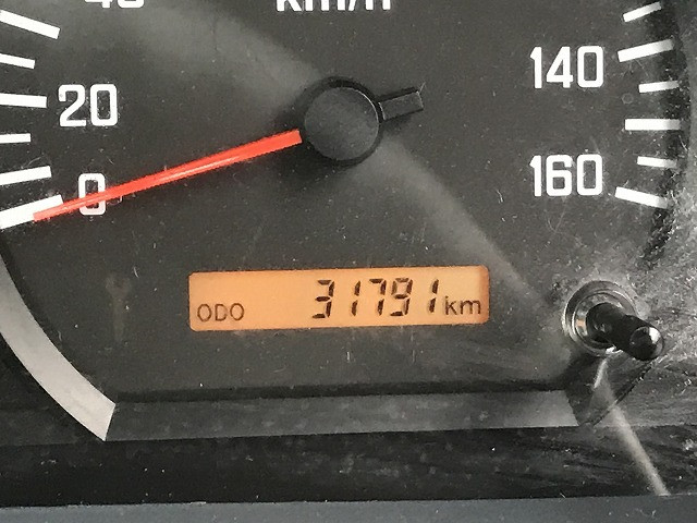 いすゞ エルフ TRG-NLR85AR(2WD)の写真34