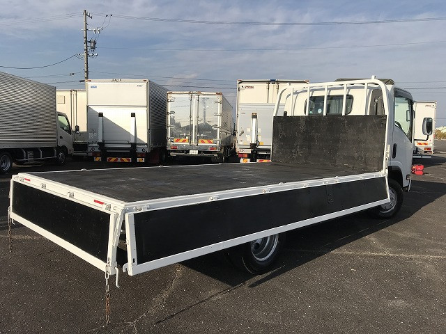 いすゞ エルフ 2PG-NPS88AR(4WD)の写真15