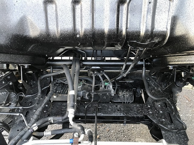 いすゞ エルフ 2PG-NPS88AR(4WD)の写真21