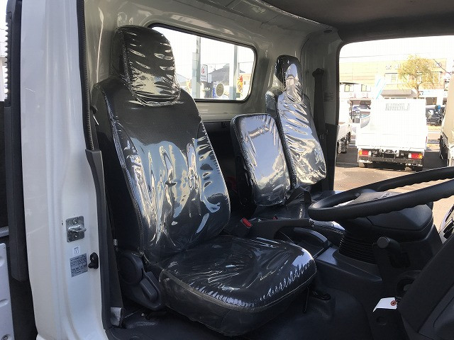 いすゞ エルフ 2PG-NPS88AR(4WD)の写真25