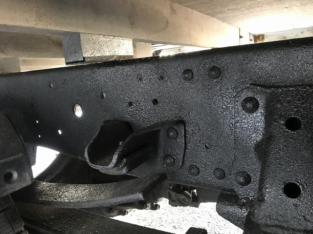 いすゞ エルフ 2PG-NPS88AR(4WD)の写真44