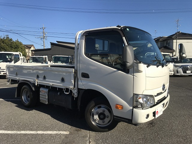 日野 デュトロ 2RG-XZC605M(2WD)の写真3