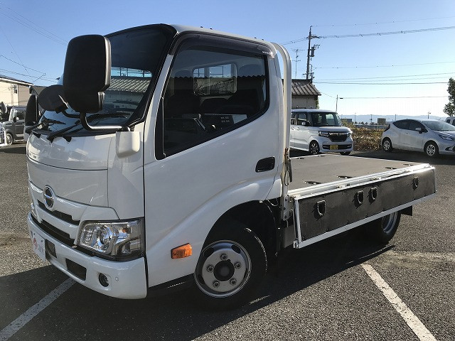 日野 デュトロ 2RG-XZC605M(2WD)の写真9