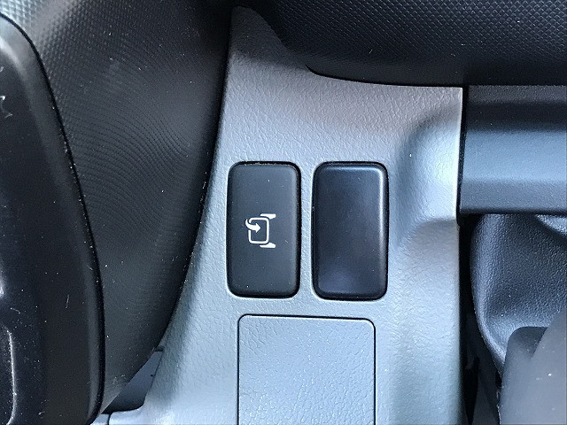 日野 デュトロ 2RG-XZC605M(2WD)の写真31