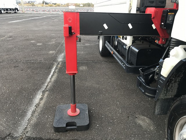 三菱 キャンター 2RG-FEB80(2WD)の写真47