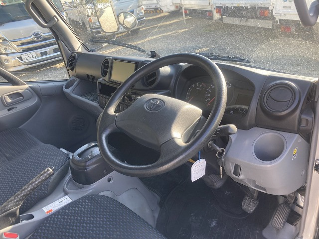 トヨタ ダイナ 3BF-TRY230(2WD)の写真26