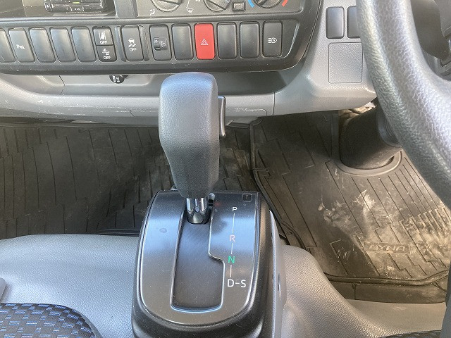 トヨタ ダイナ 3BF-TRY230(2WD)の写真28