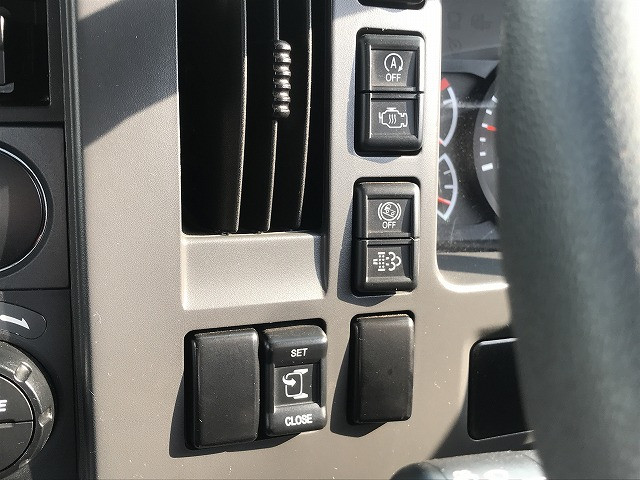 いすゞ フォワード TKG-FRR90S2(2WD)の写真35