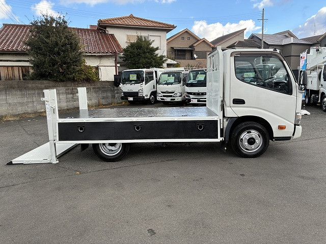 日野 デュトロ TKG-XZC605M(2WD)の写真12