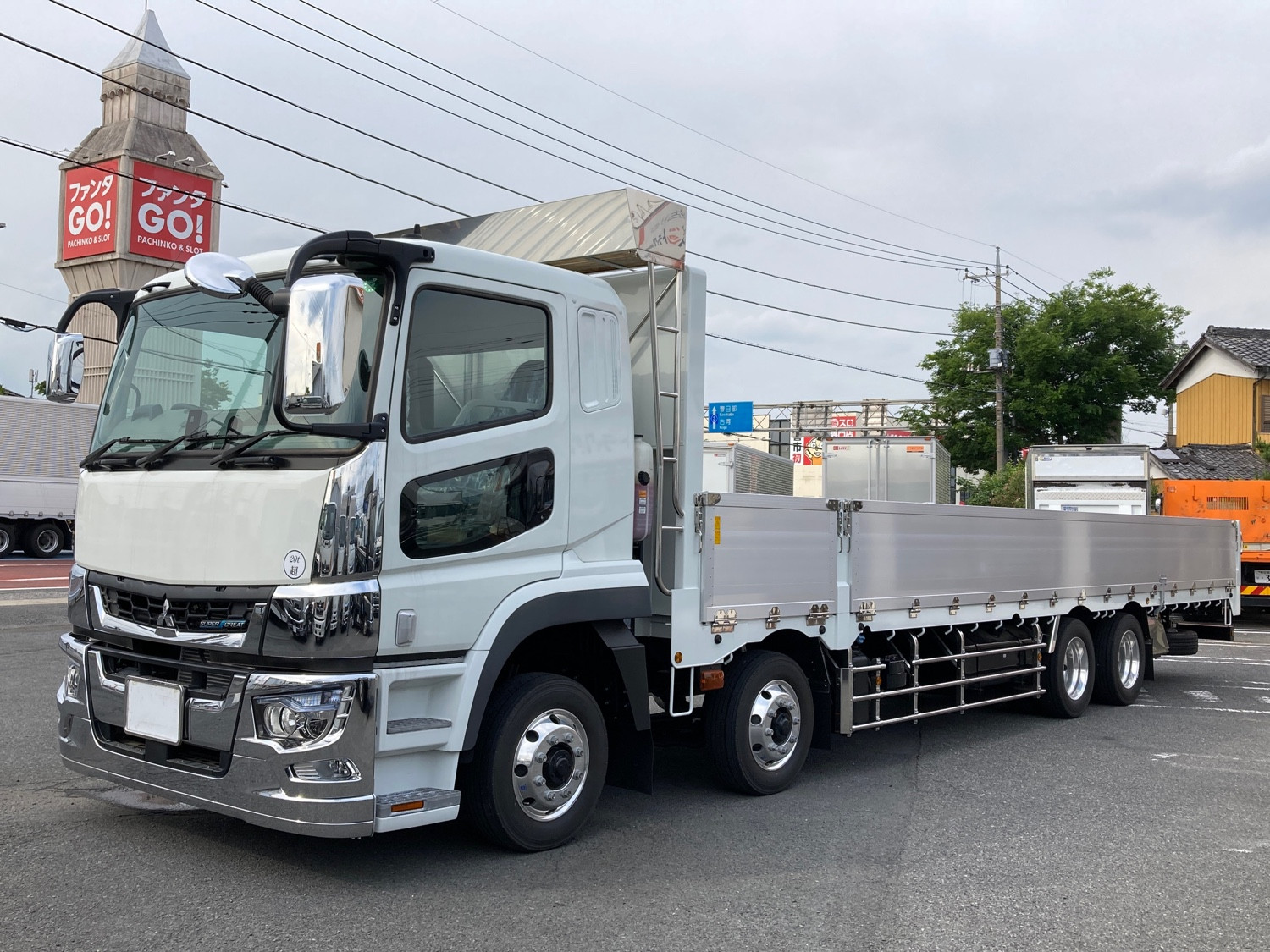 三菱 スーパーグレート 2KG-FS74HZ(8x4)の写真1