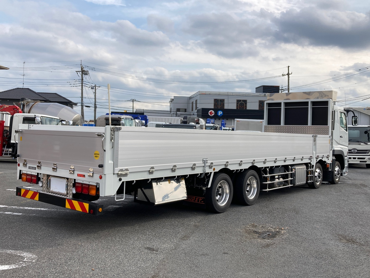 三菱 スーパーグレート 2KG-FS74HZ(8x4)の写真3