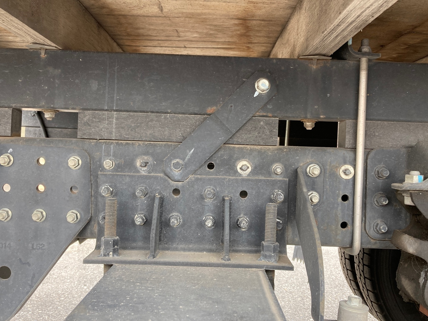 三菱 キャンター TPG-FEA50(2WD)の写真15