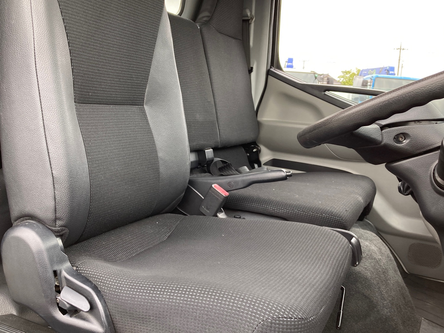 三菱 キャンター TPG-FEA50(2WD)の写真20