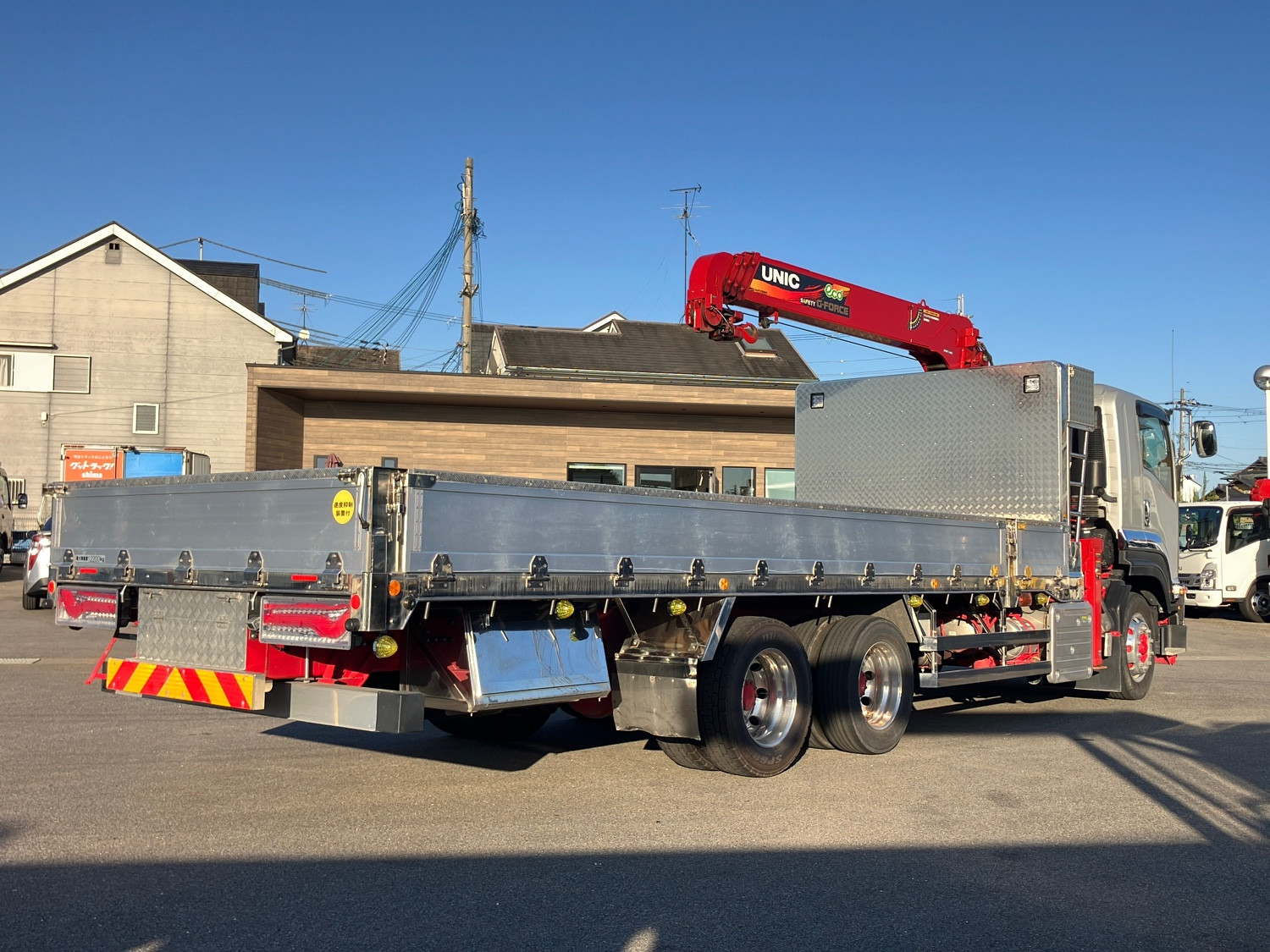 いすゞ フォワード 2KG-FVZ60U2(6x4)の写真3