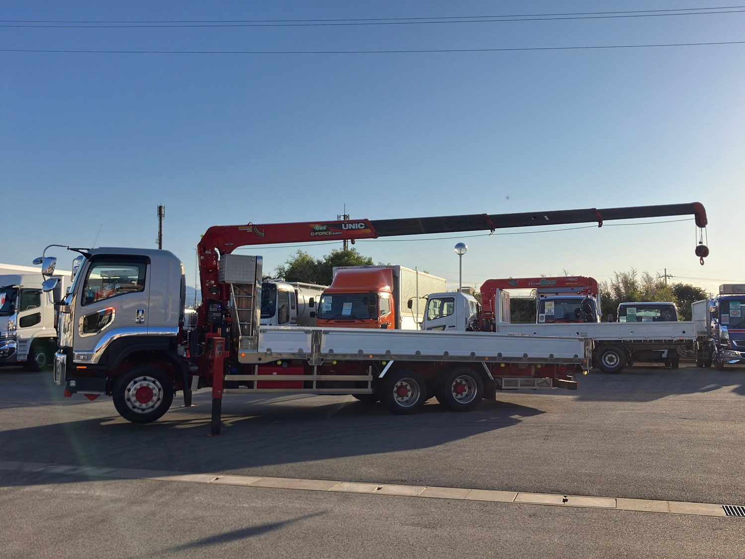 いすゞ フォワード 2KG-FVZ60U2(6x4)の写真5