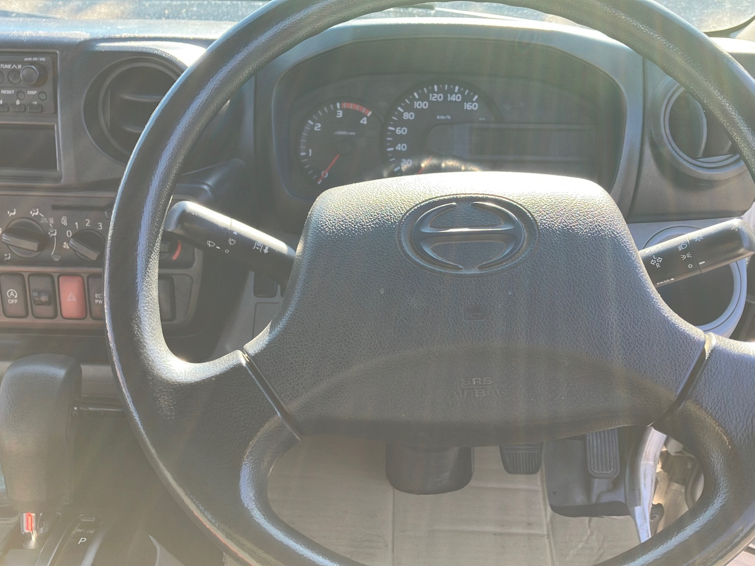 日野 デュトロ TKG-XZU650M(2WD)の写真21