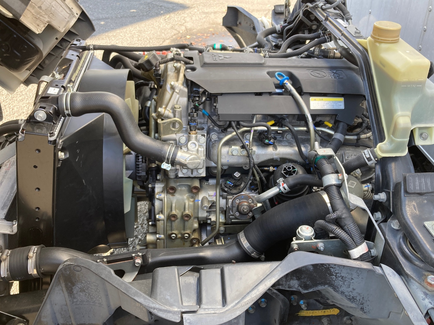 三菱 キャンター 2PG-FEB80(2WD)の写真15