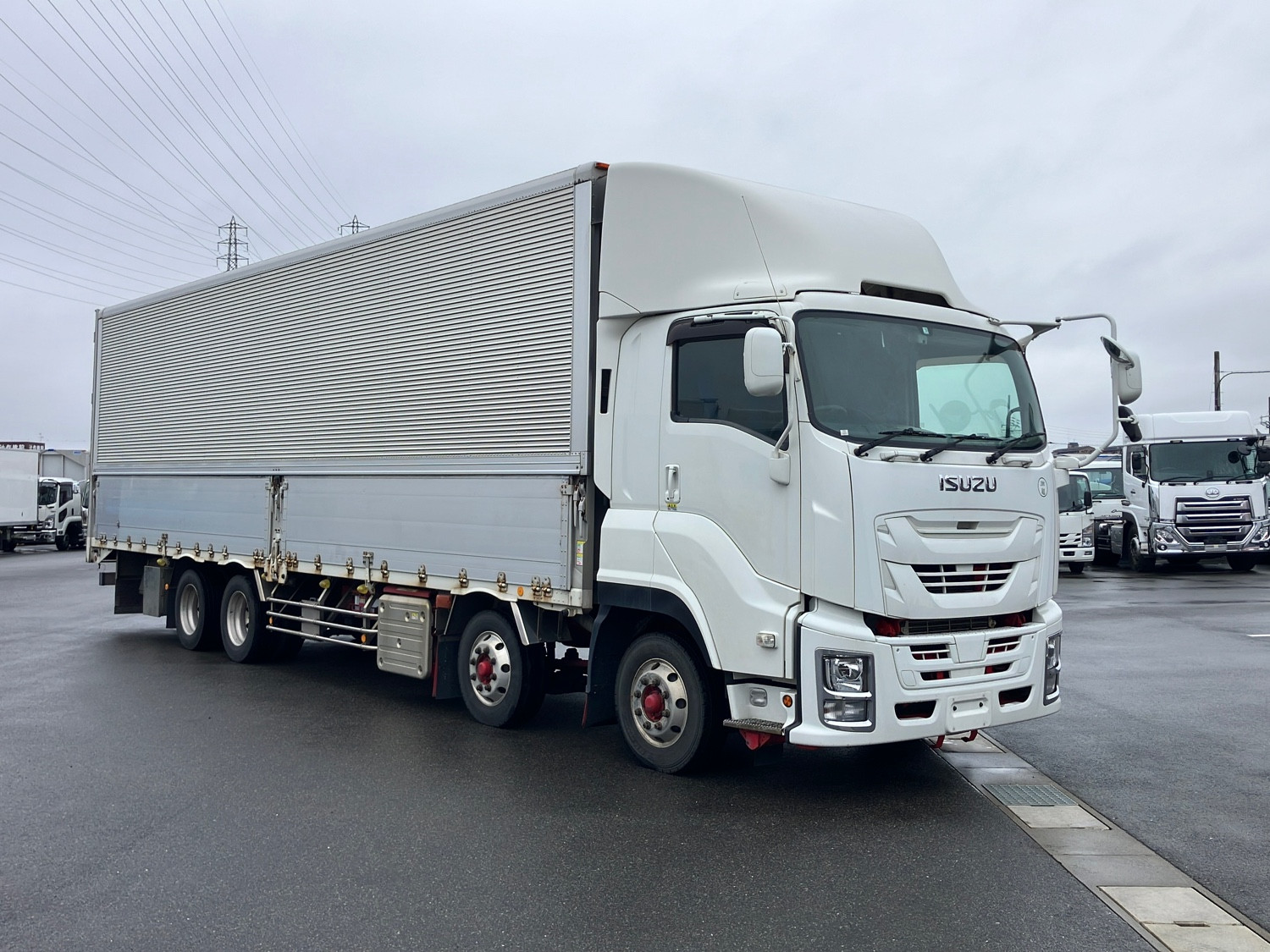 いすゞ ギガ 2PG-CYJ77C(8x4)｜中古トラックなら【トラック市】