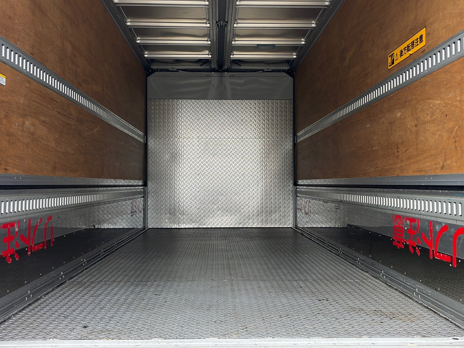 いすゞ エルフ 2RG-NPR88N(2WD)の写真10