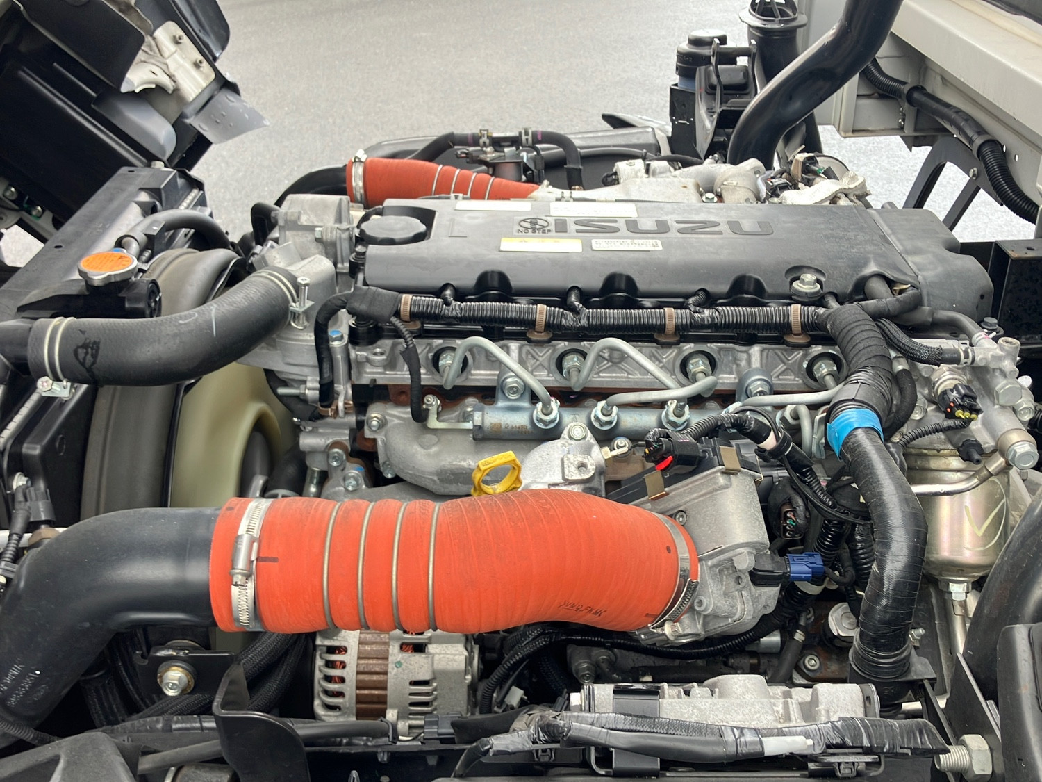 いすゞ エルフ 2RG-NPR88N(2WD)の写真19