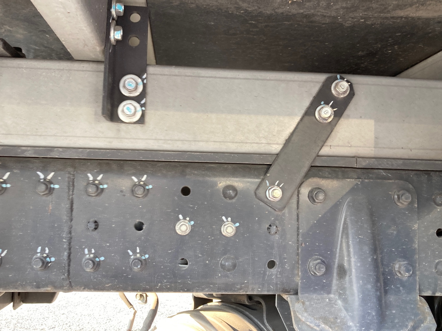 三菱 キャンター 2RG-FBAV0(2WD)の写真12