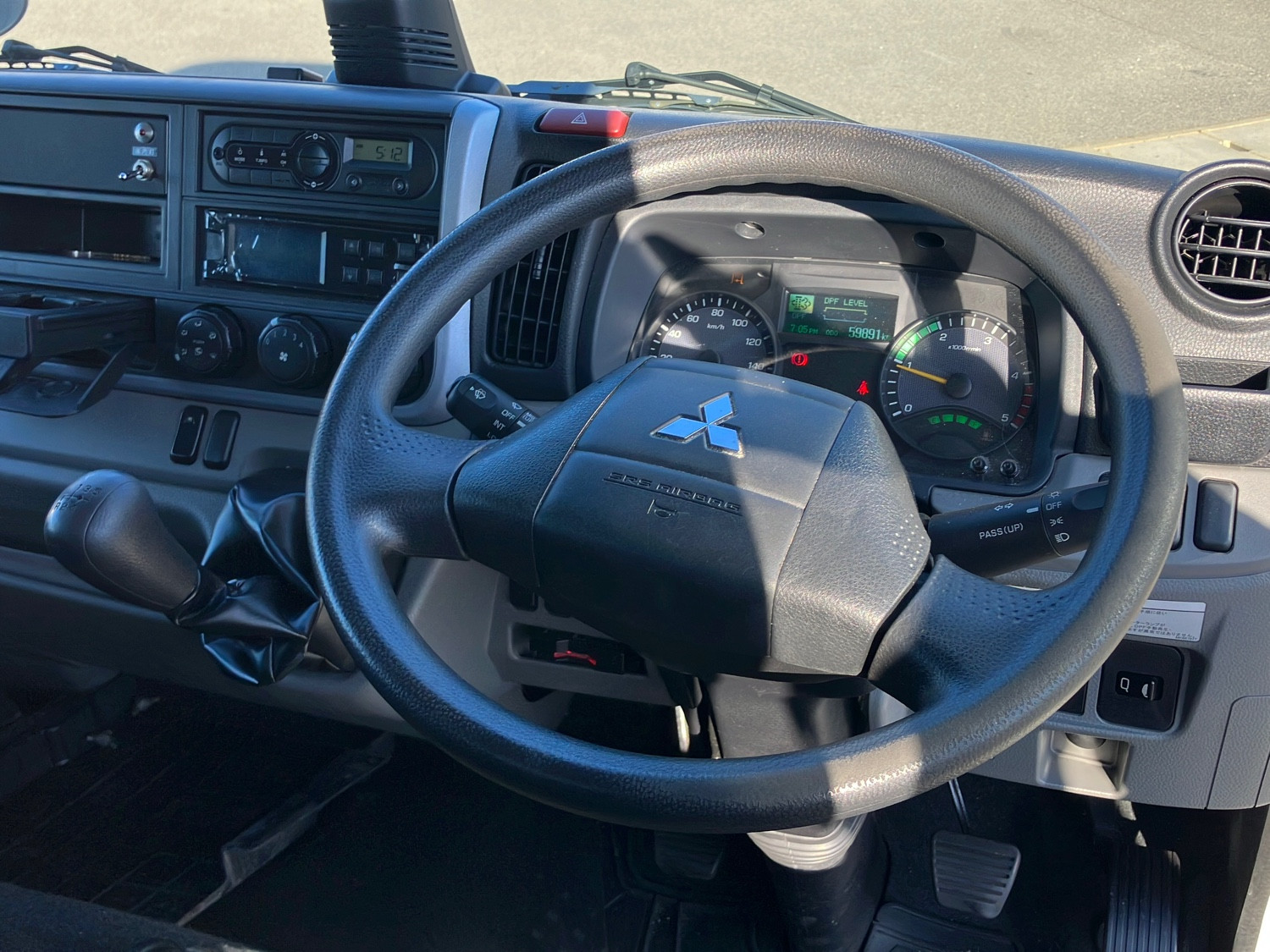 三菱 キャンター TPG-FBA50(2WD)の写真18