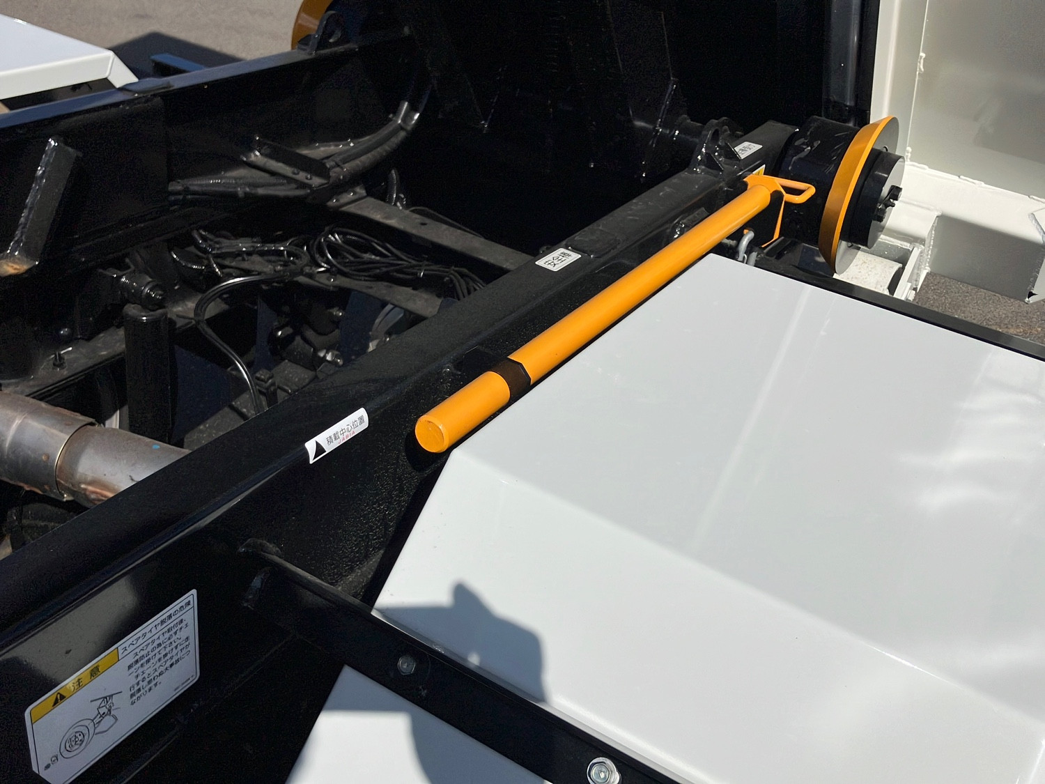 三菱 キャンター 2RG-FBAV0(2WD)の写真13