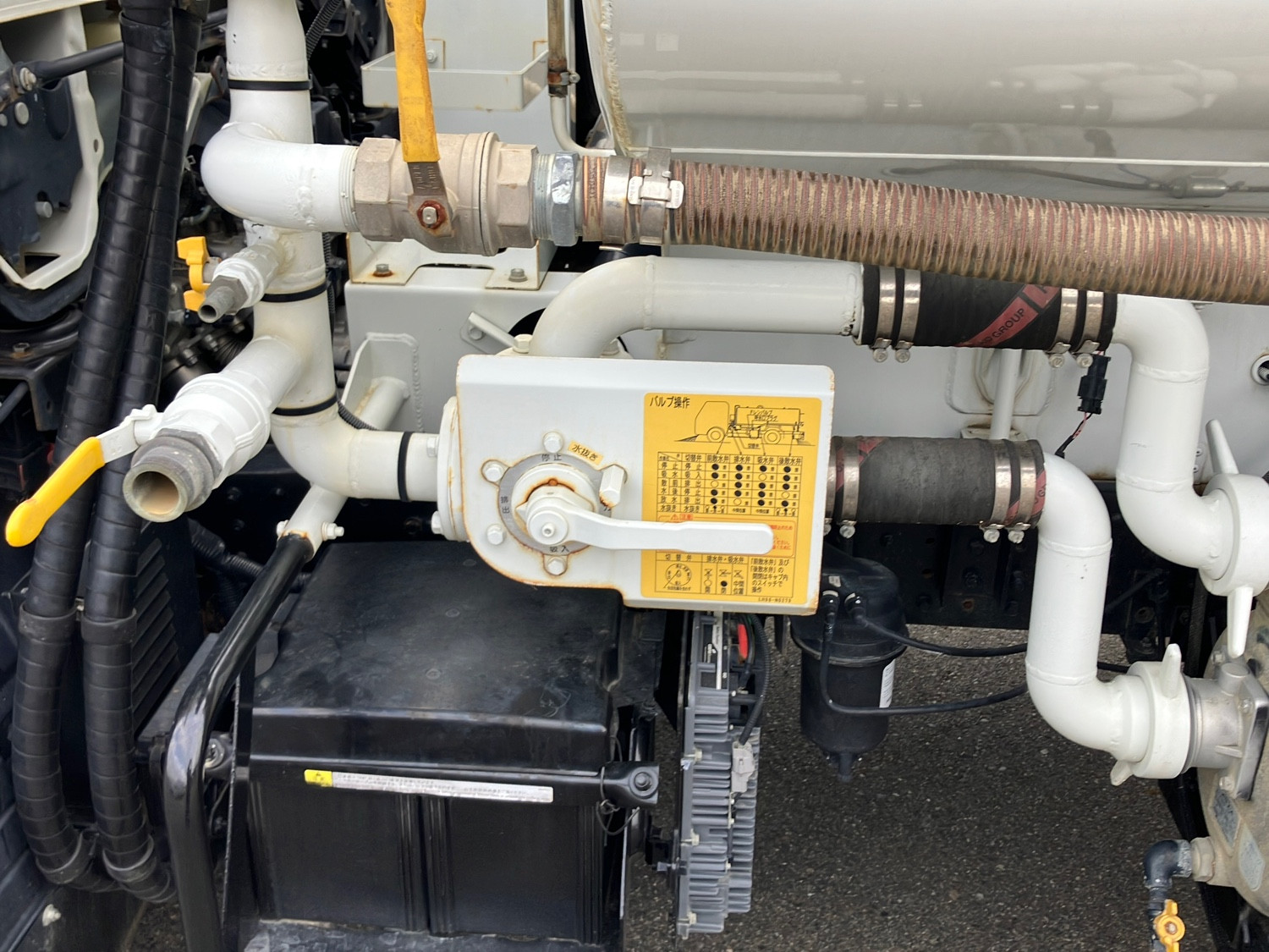 三菱 キャンター 2PG-FEB90(2WD)の写真12