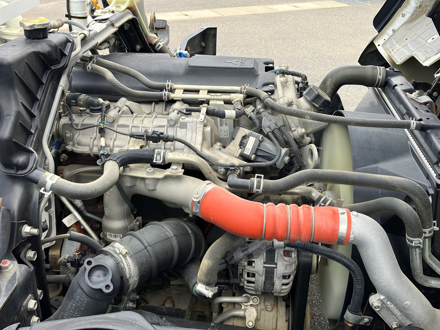 三菱 キャンター 2PG-FEB90(2WD)の写真17