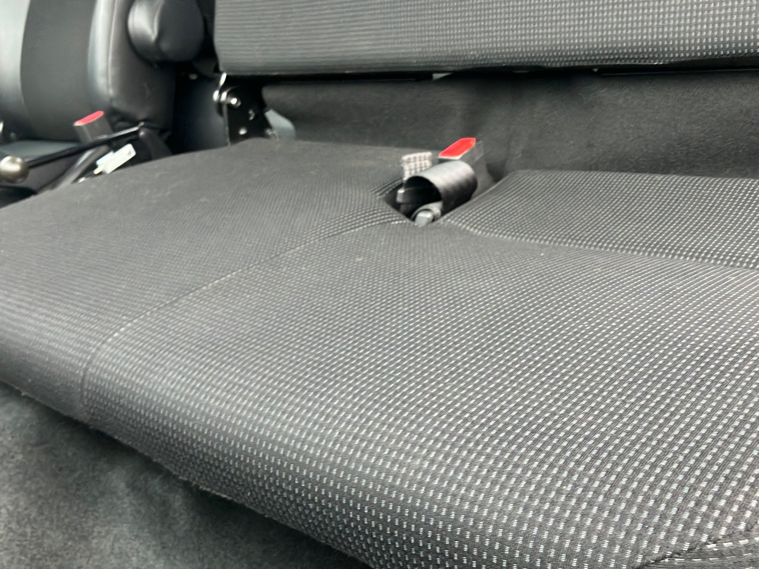 三菱 キャンター 2PG-FEB90(2WD)の写真19