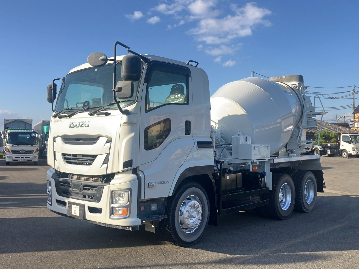 いすゞ ギガ 2KG-CXZ77CT(6x4)の写真1