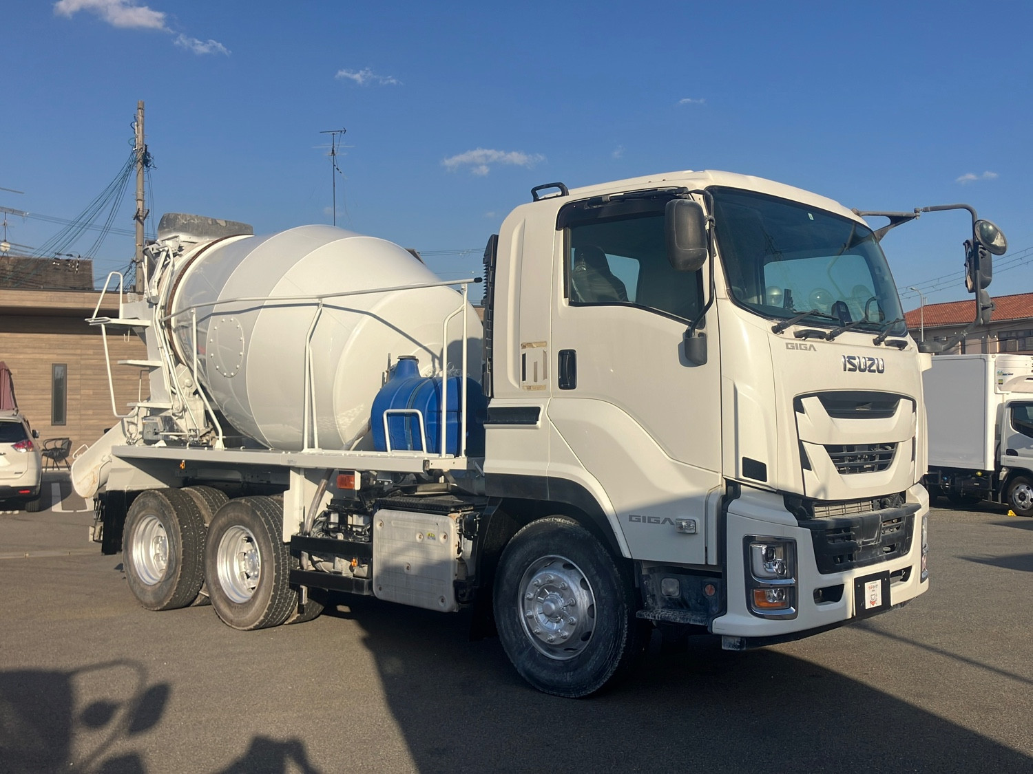 いすゞ ギガ 2KG-CXZ77CT(6x4)の写真2