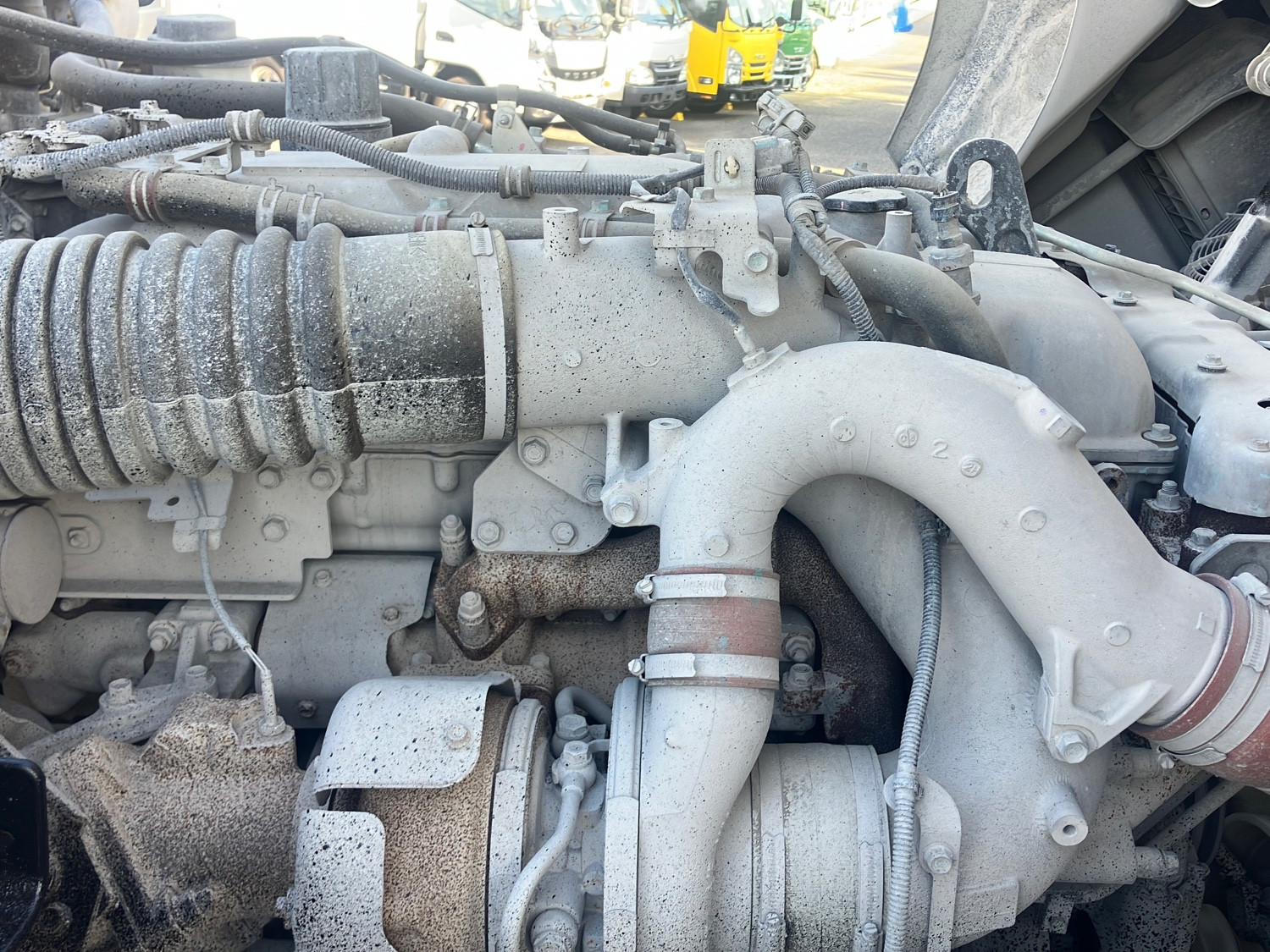 いすゞ ギガ 2KG-CXZ77CT(6x4)の写真18