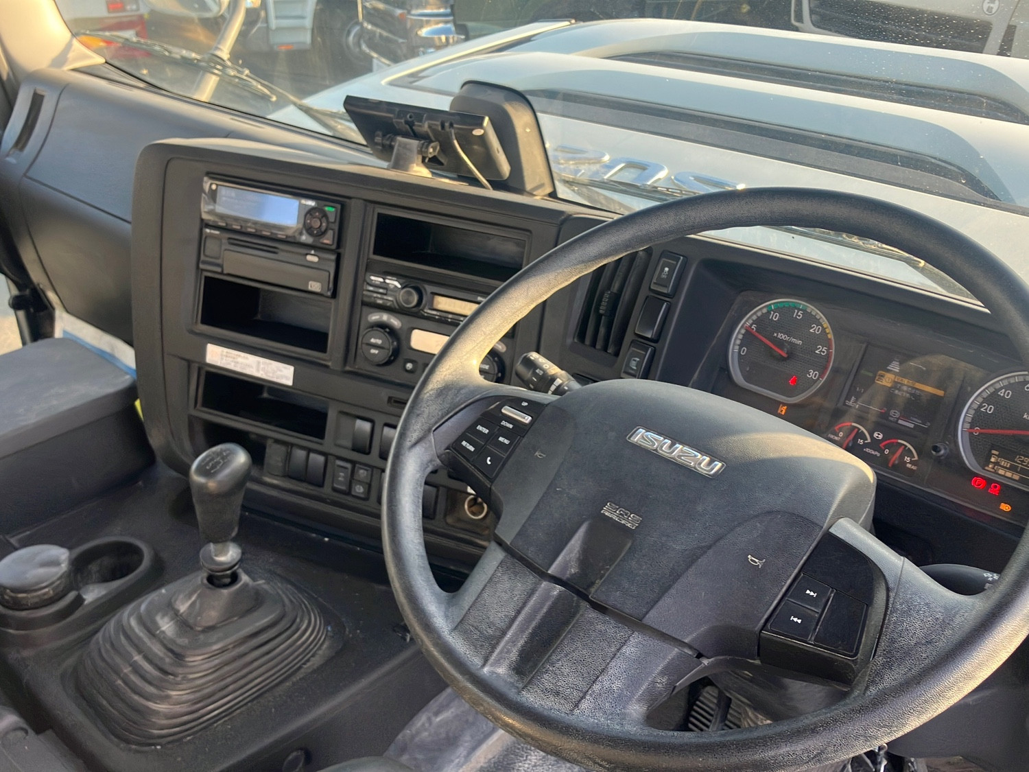 いすゞ ギガ 2KG-CXZ77CT(6x4)の写真21