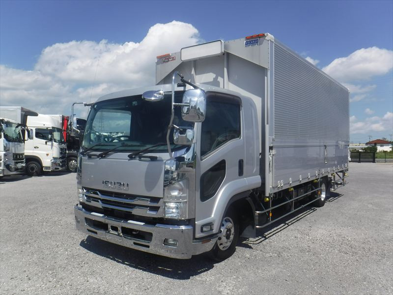 いすゞ フォワード 2RG-FRR90T2(2WD)の写真1