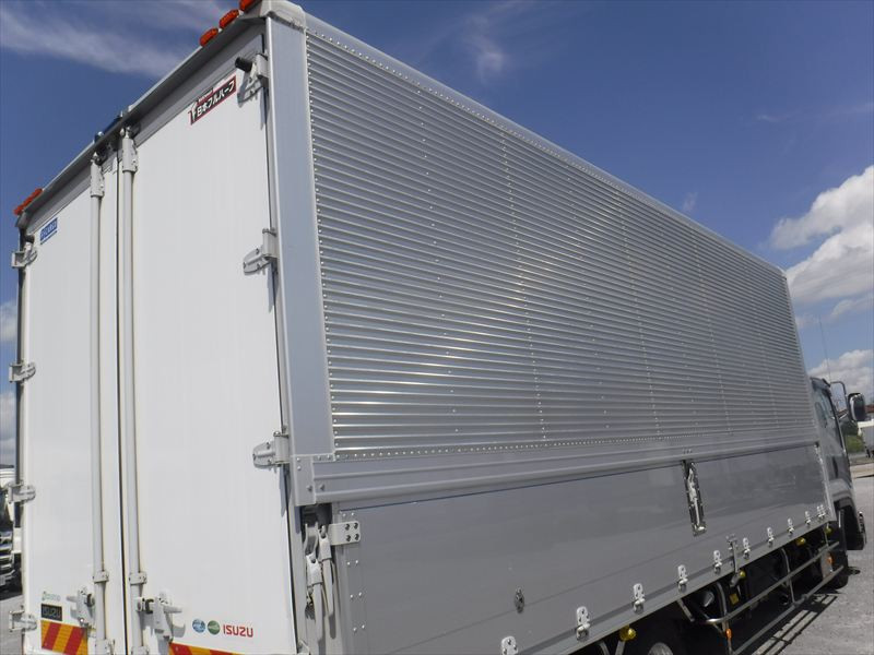 いすゞ フォワード 2RG-FRR90T2(2WD)の写真12