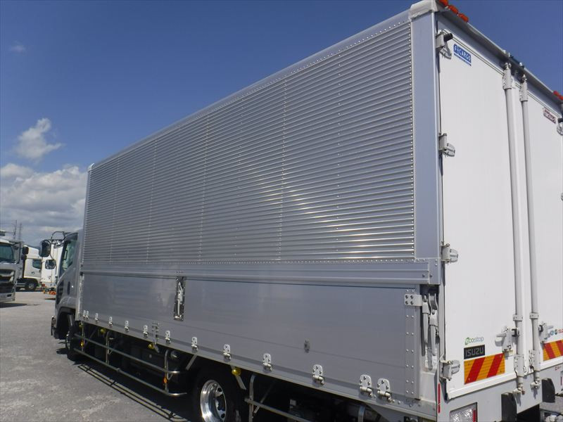 いすゞ フォワード 2RG-FRR90T2(2WD)の写真15