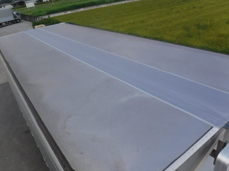 いすゞ フォワード 2RG-FRR90T2(2WD)の写真18