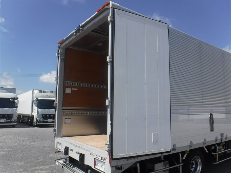 いすゞ フォワード 2RG-FRR90T2(2WD)の写真19