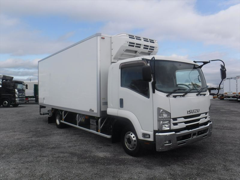 いすゞ フォワード TKG-FRR90T2(2WD)の写真8