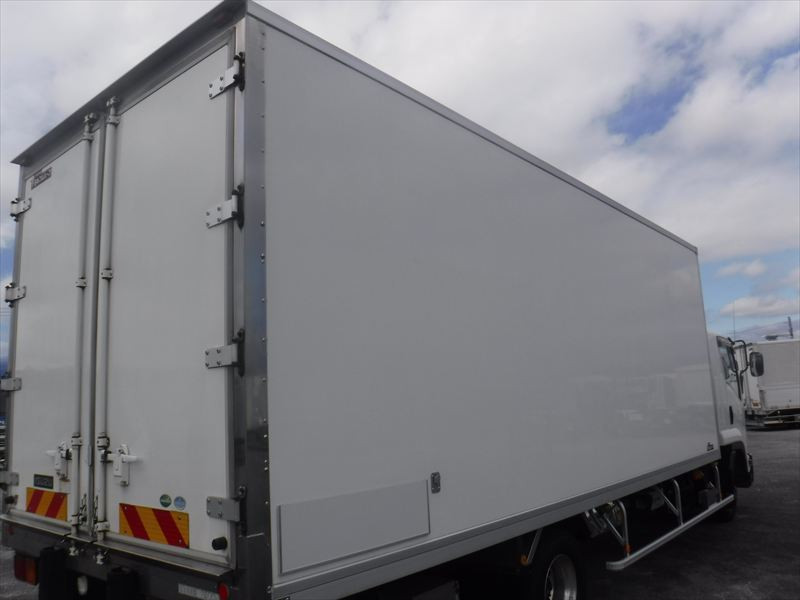 いすゞ フォワード TKG-FRR90T2(2WD)の写真15