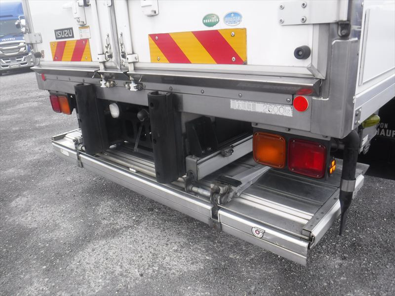 いすゞ フォワード TKG-FRR90T2(2WD)の写真16