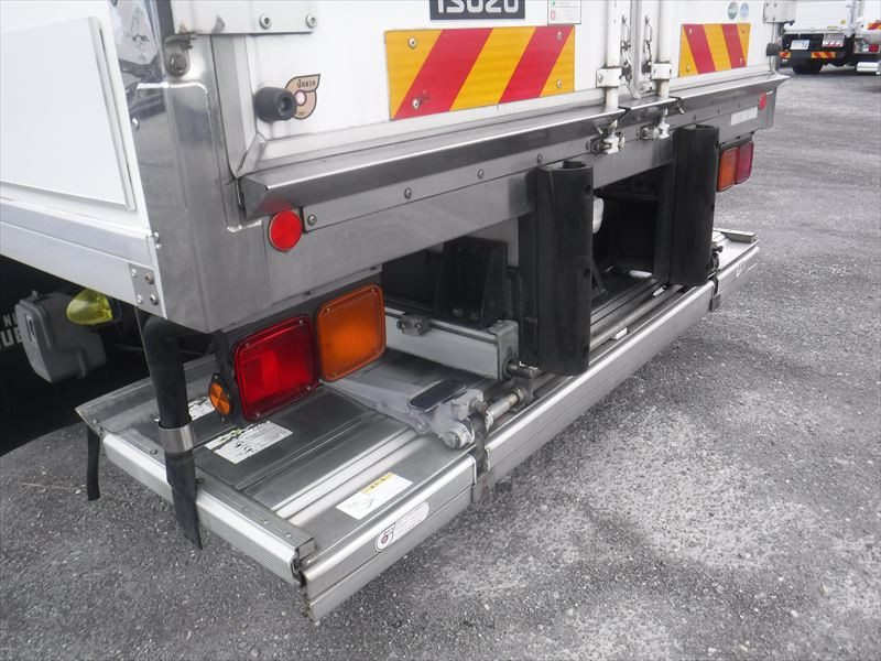 いすゞ フォワード TKG-FRR90T2(2WD)の写真23